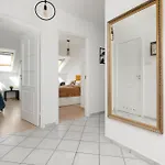 Family In With 3 Bedrooms & Ac Near Metro Stoklosy By Renters *