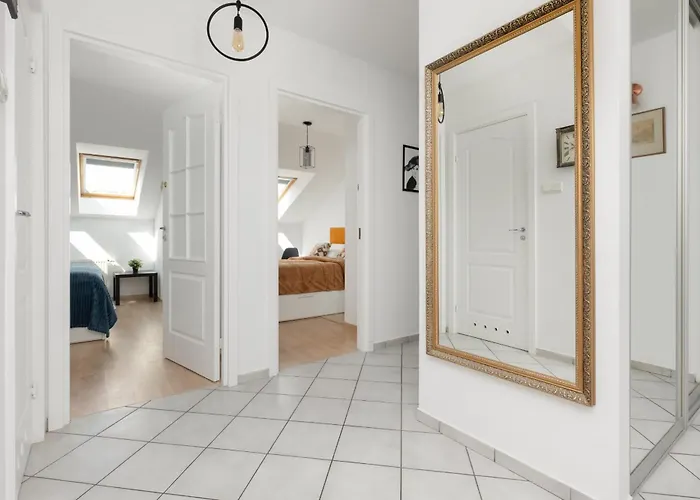 Family In With 3 Bedrooms & Ac Near Metro Stoklosy By Renters *